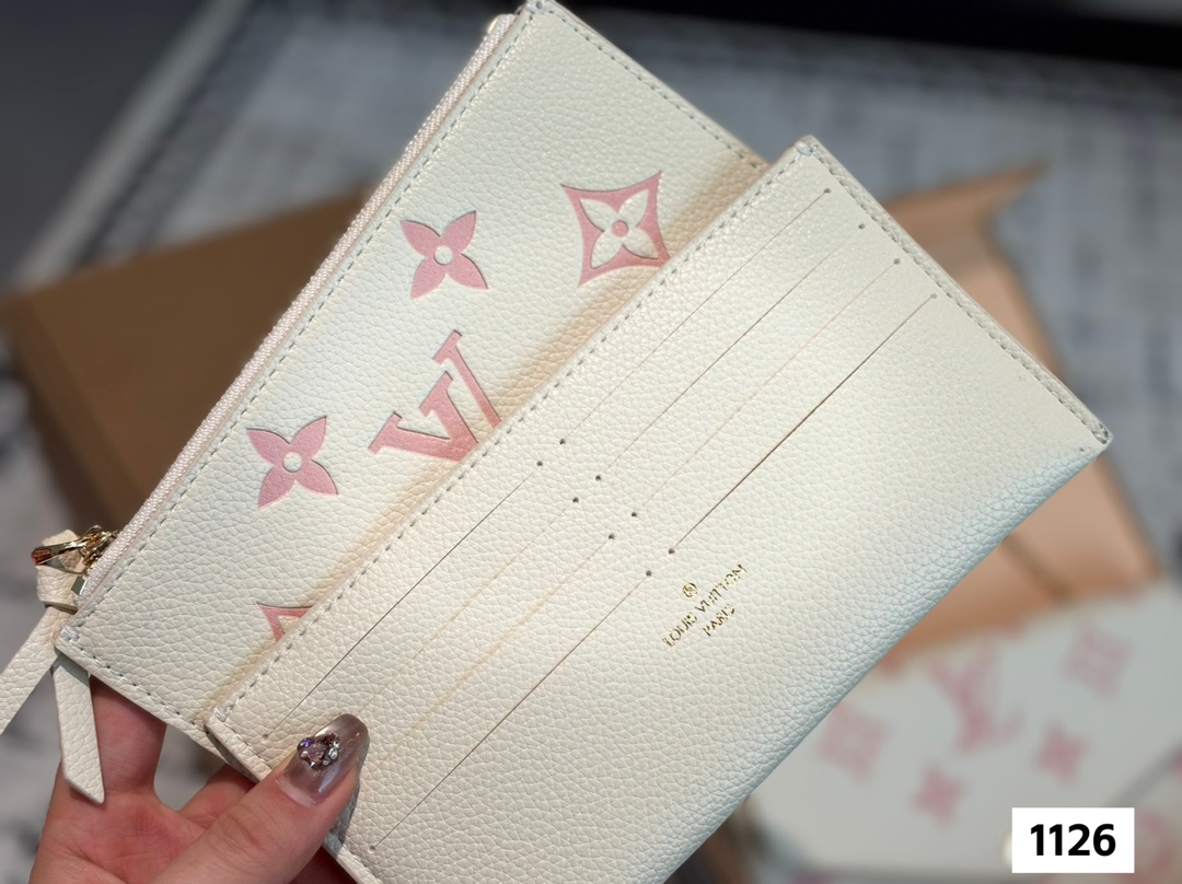 LV metal chain bag three-piece set