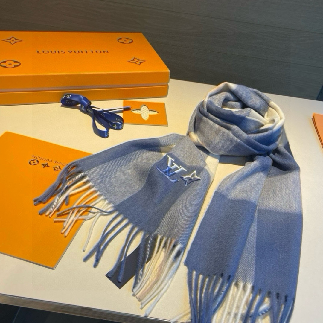 LV Scarf