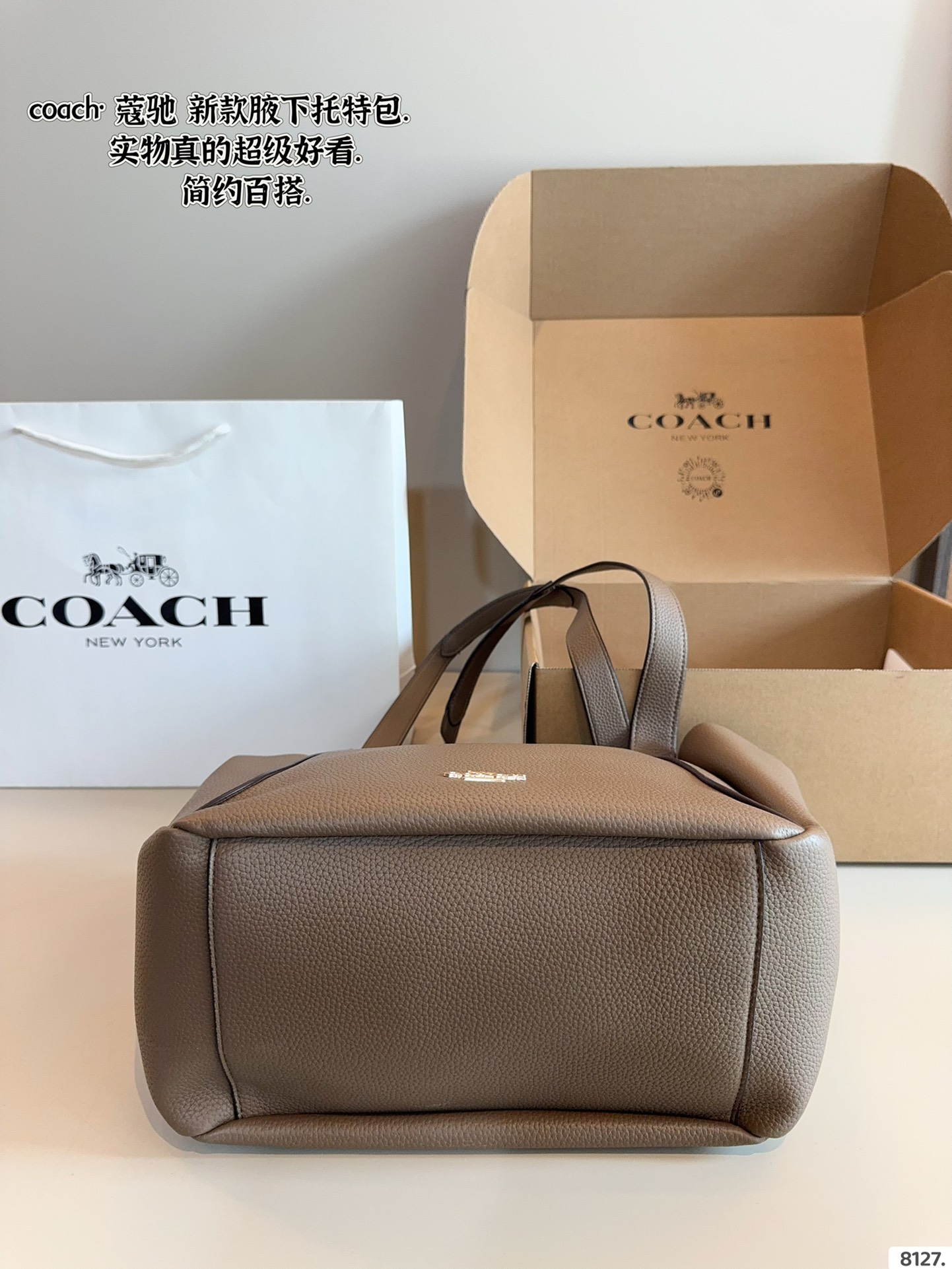 COACH new spring and summer tote bag
