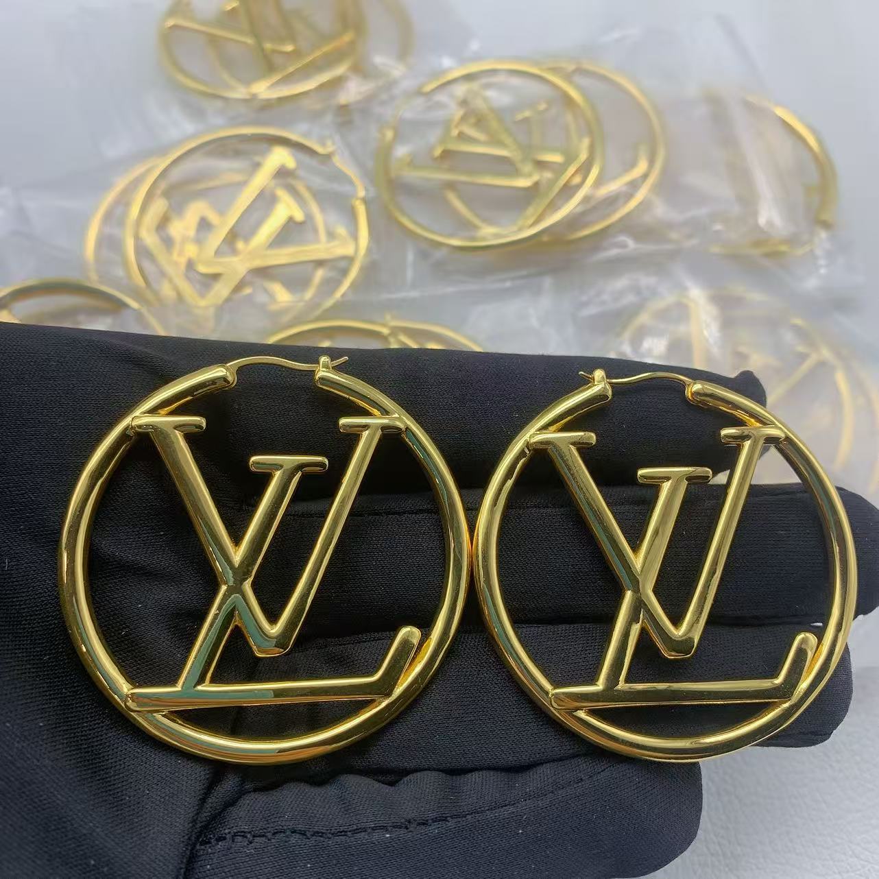 lv Stud earrings