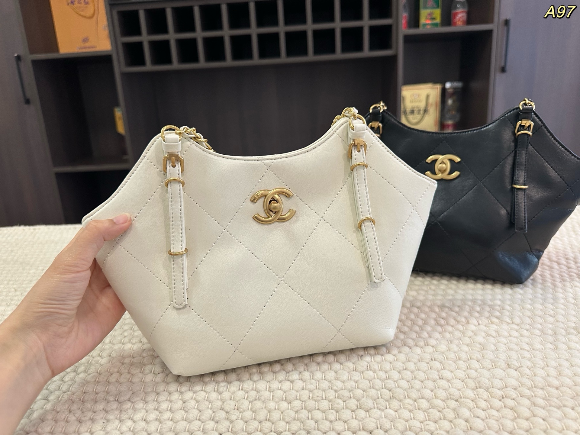 CHANEL Tote Bag
