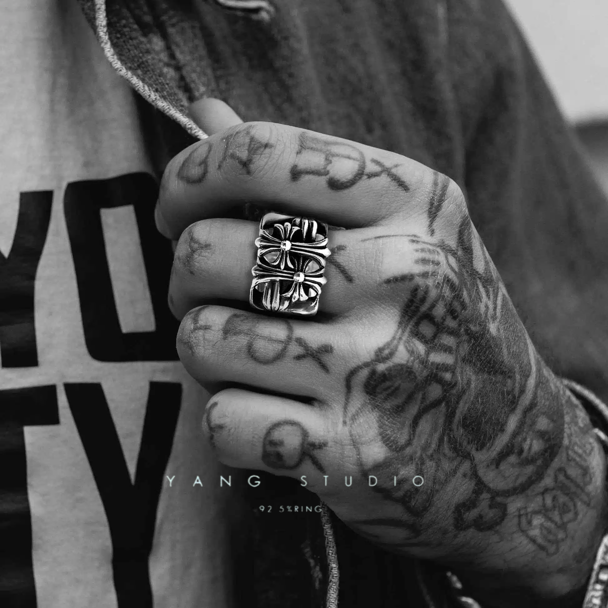 SQUARE CEMETERY RING