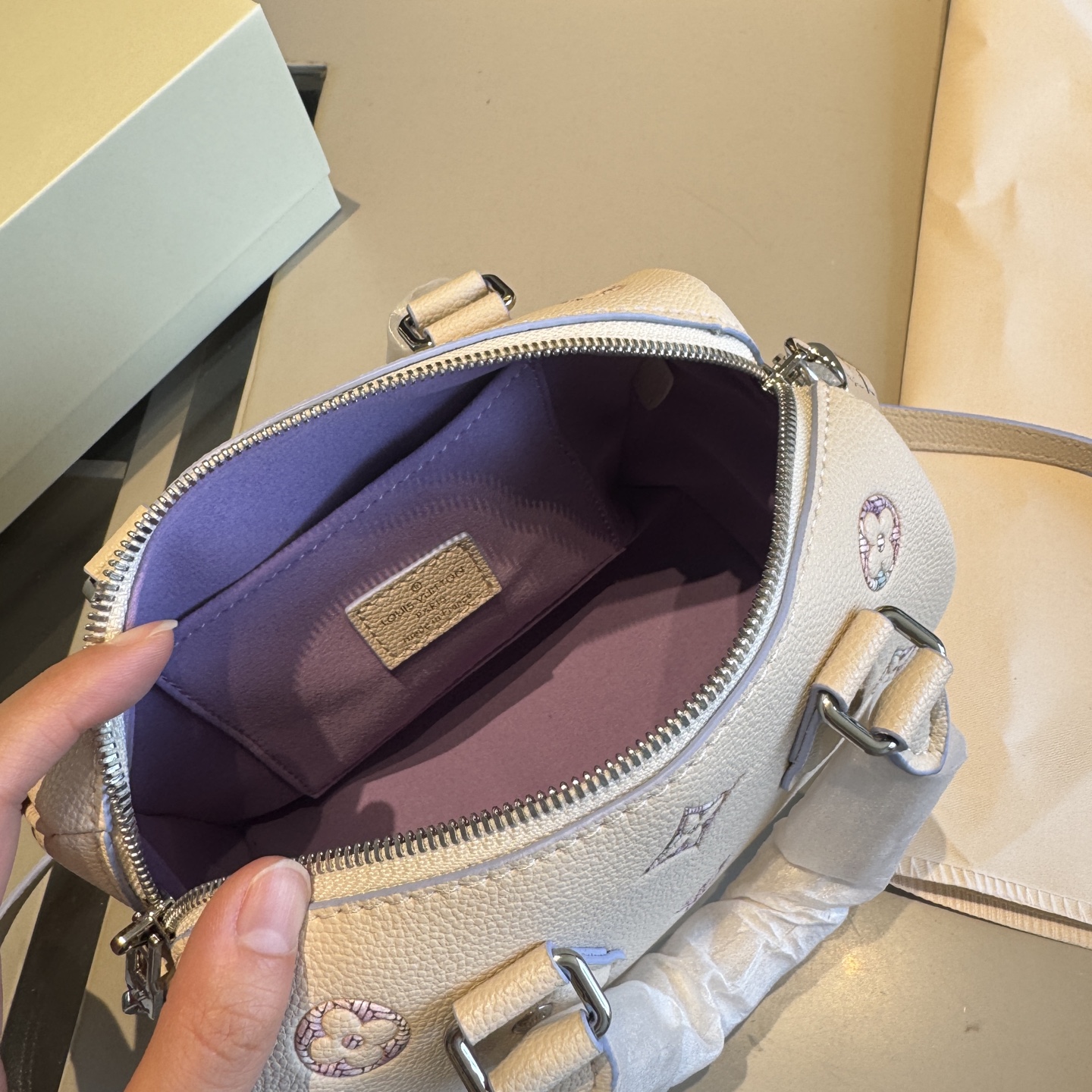 LV Dreamy Purple Series Speedy 20 Bag