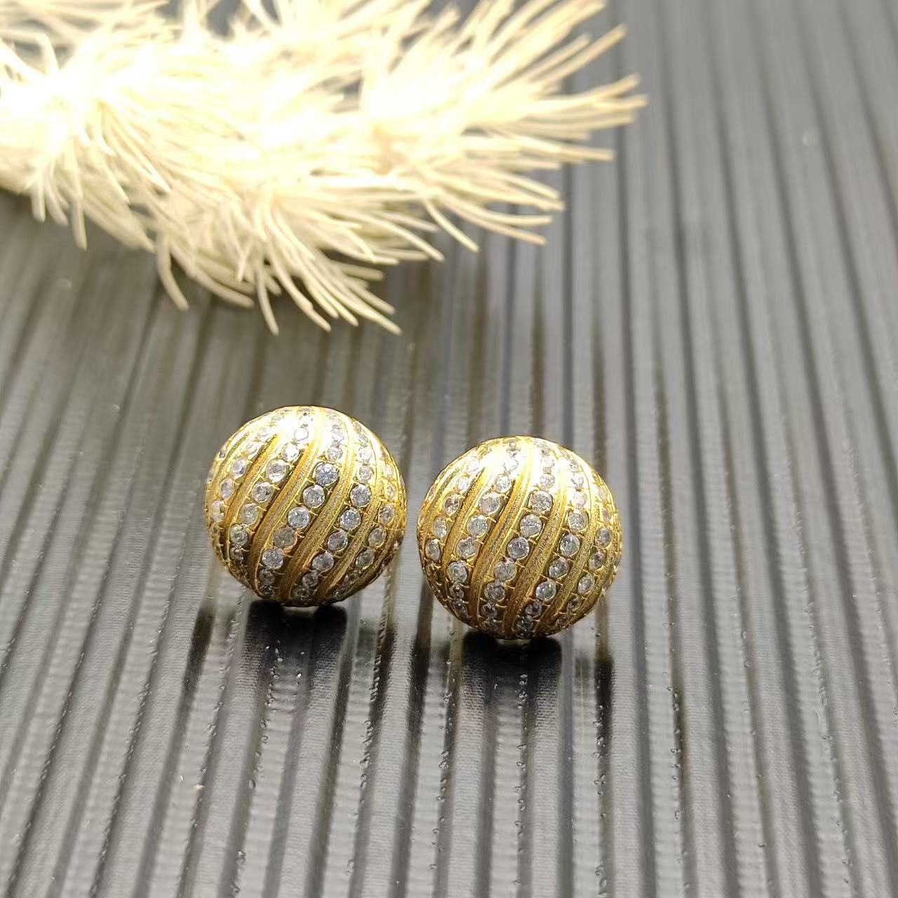 David Yurman Diamond-Twist Spiral Stud Earrings
