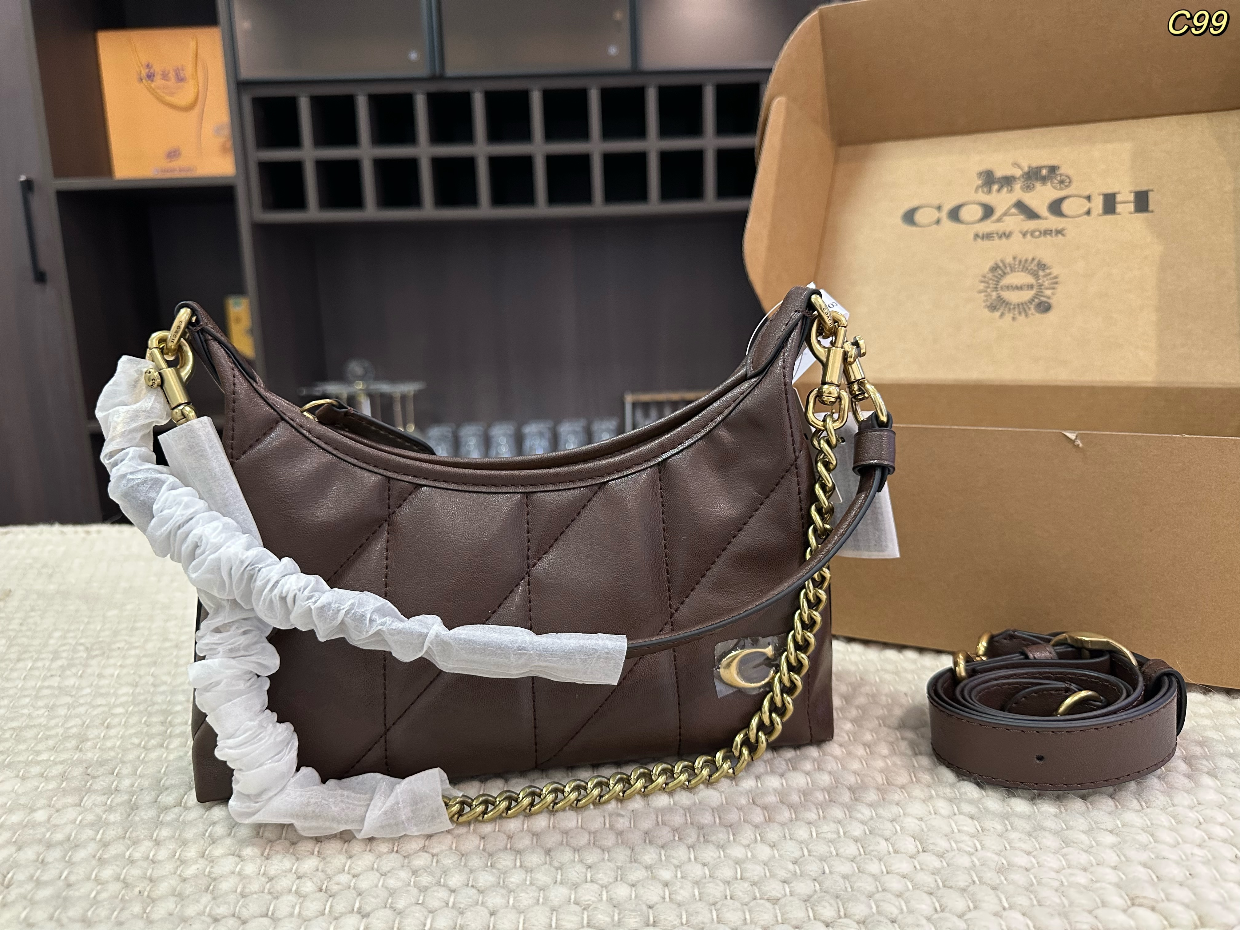 Coach Juliet 25 Underarm Bag