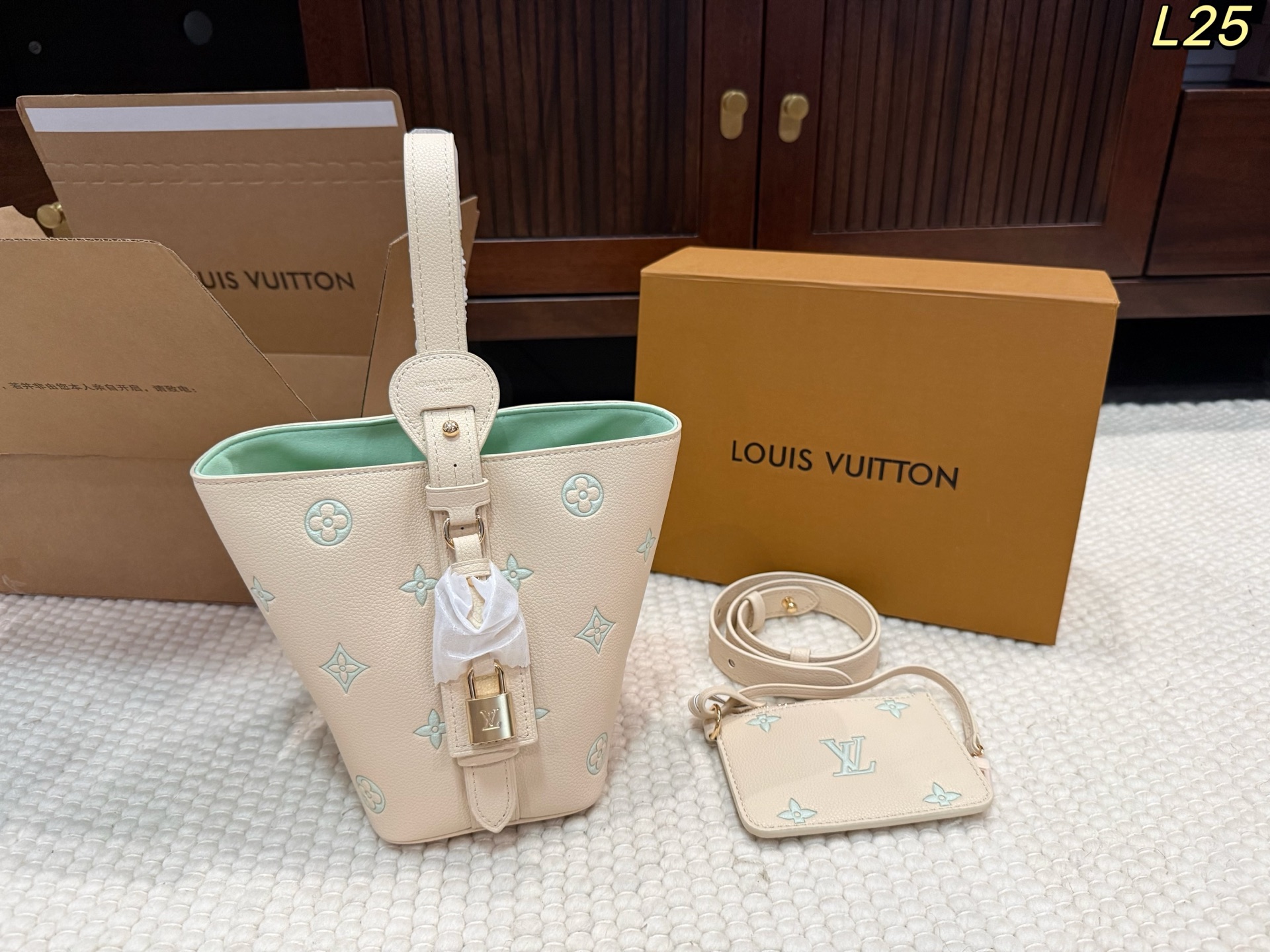 LV all in bb new color bucket bag