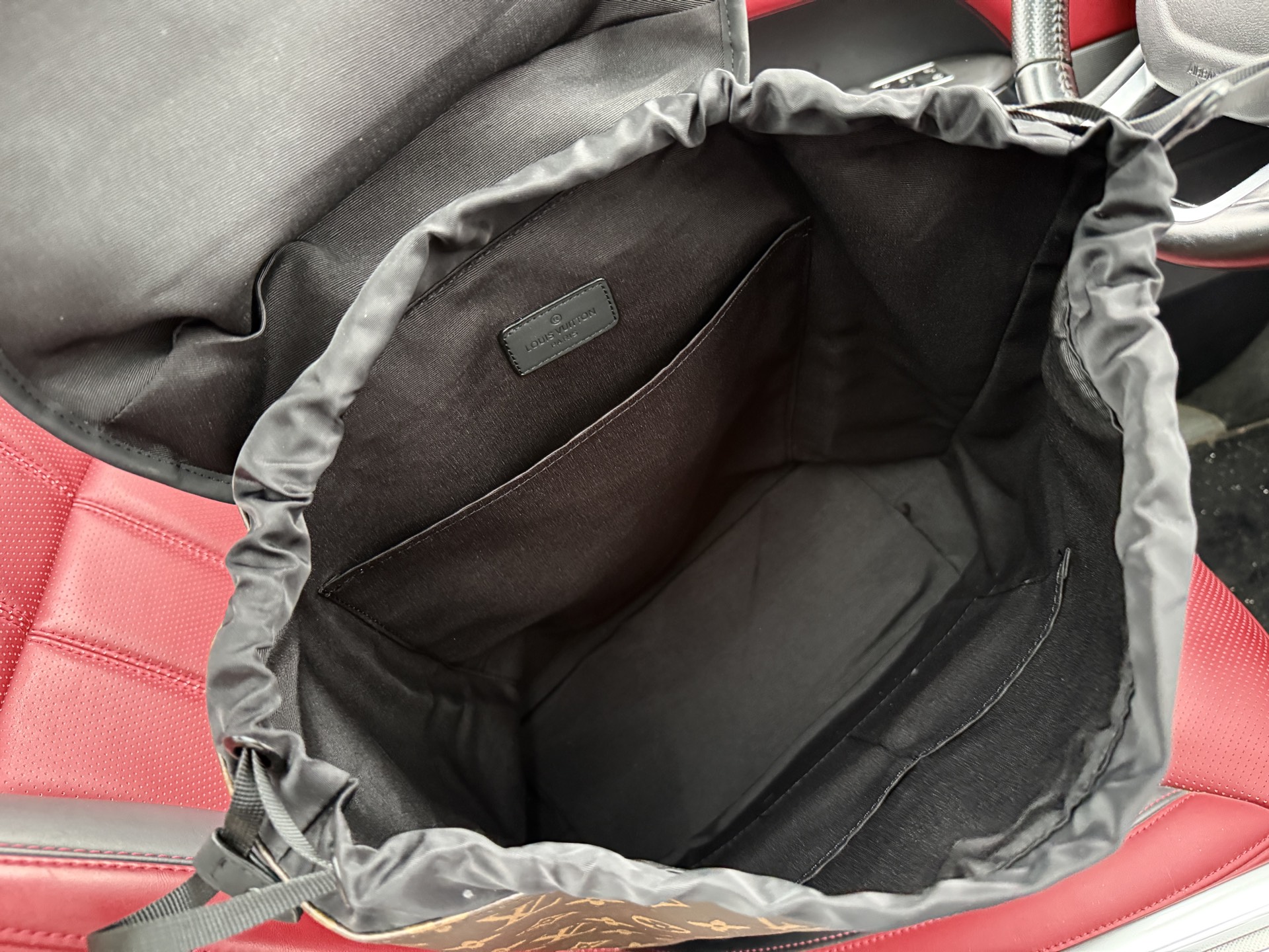 LV backpack full body presbyopia