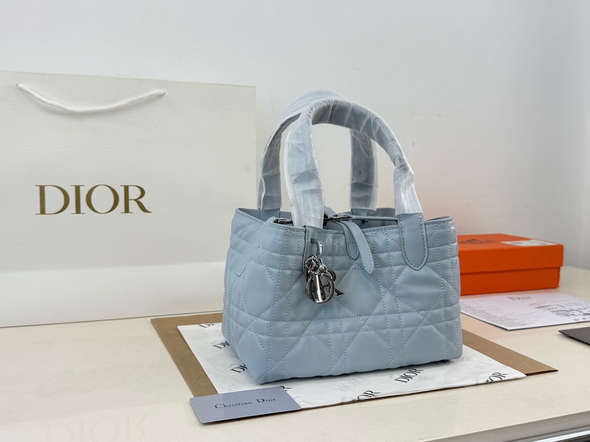 Dior Toujours shopping bag