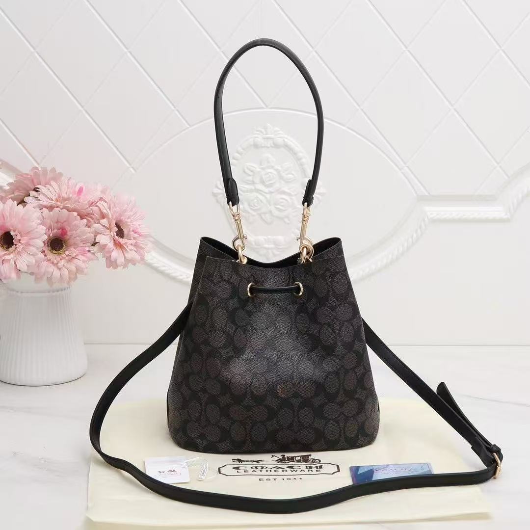 Coach bucket shoulder handbag