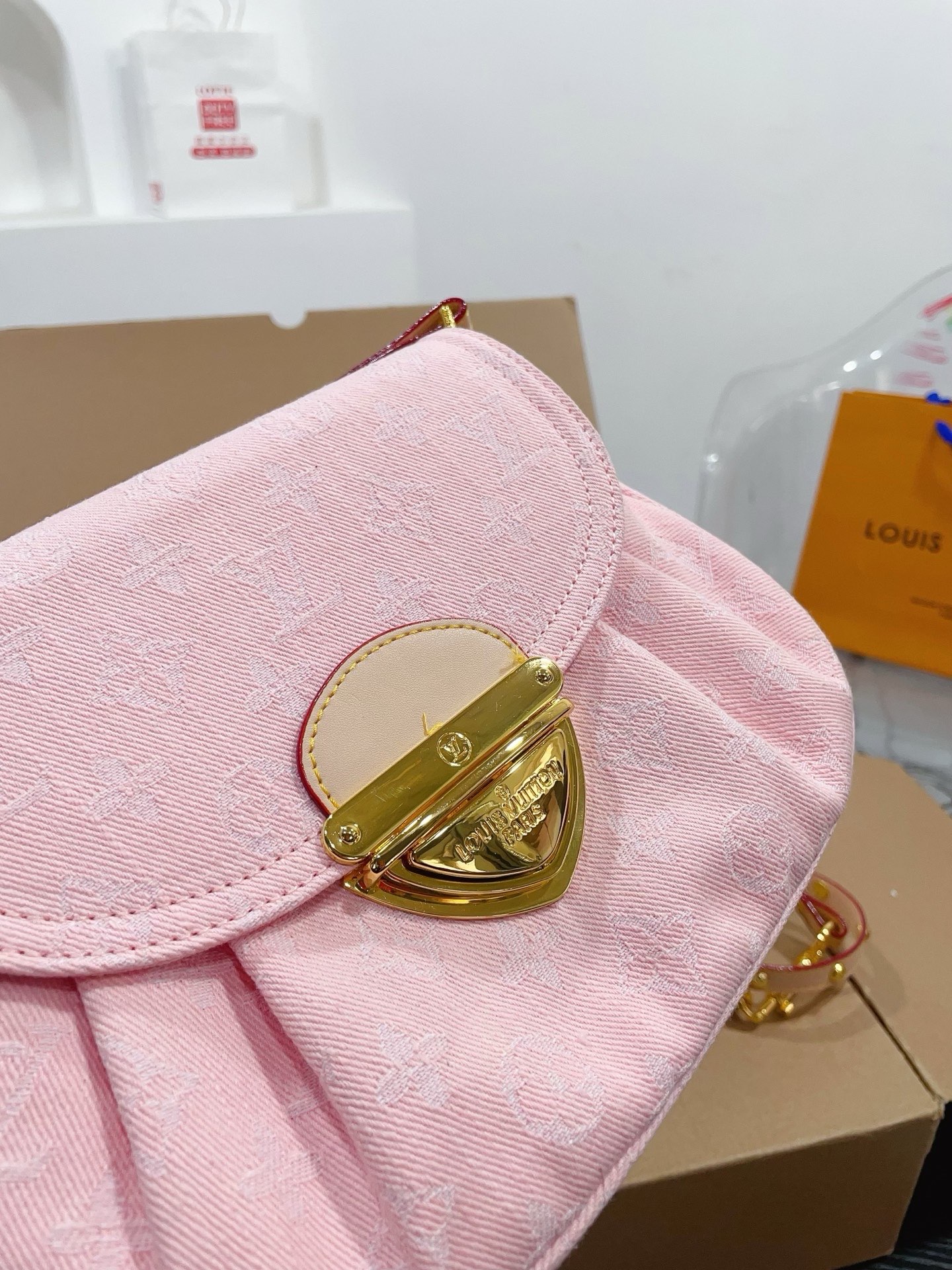 LV Sunset shoulder bag