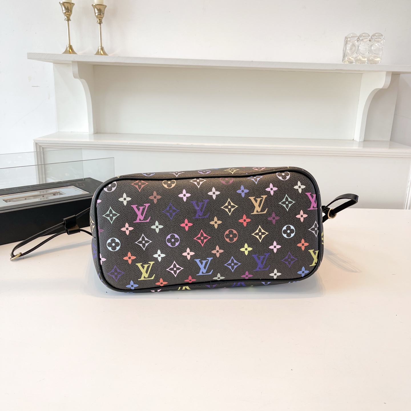 LV tote bag is classic and durable