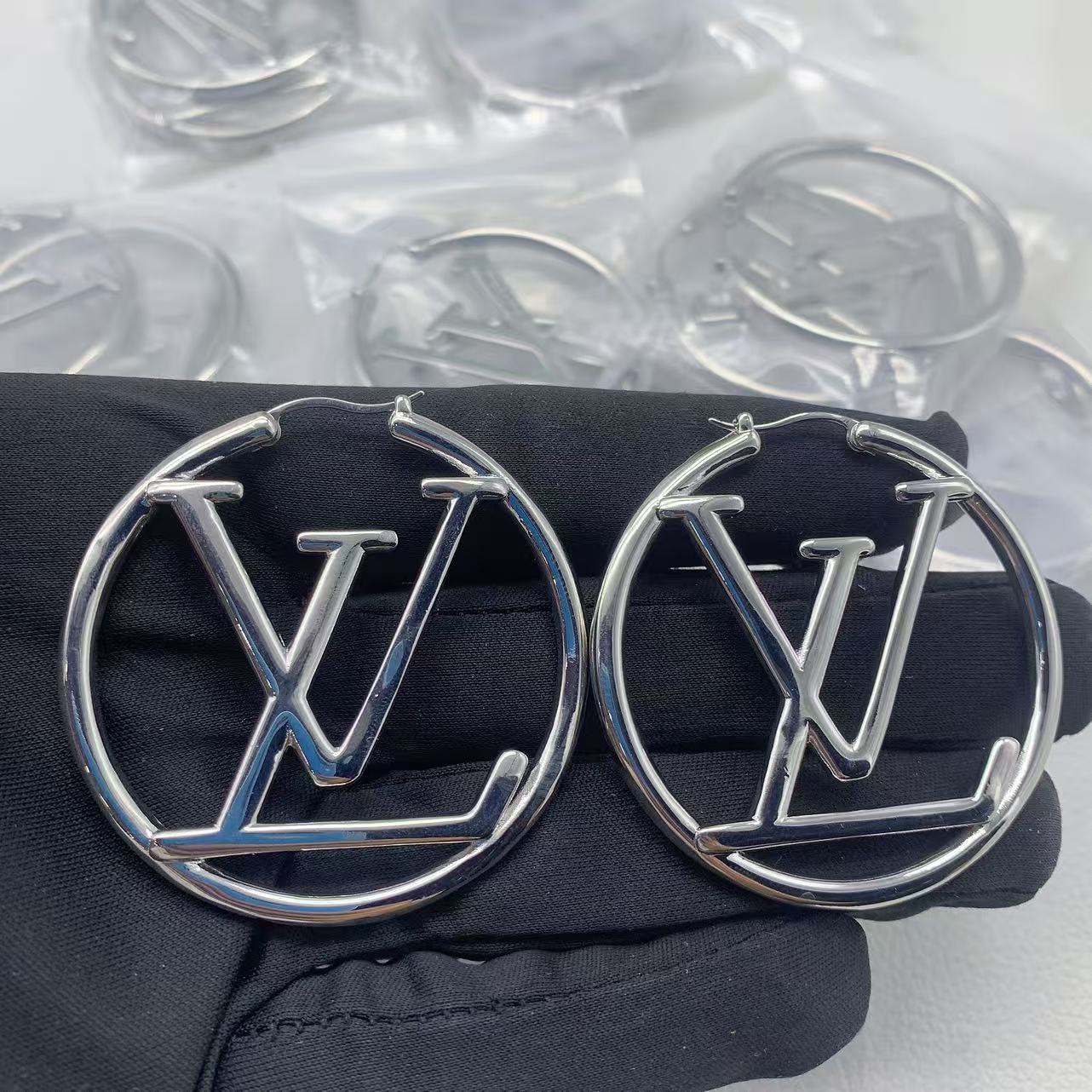 lv Stud earrings