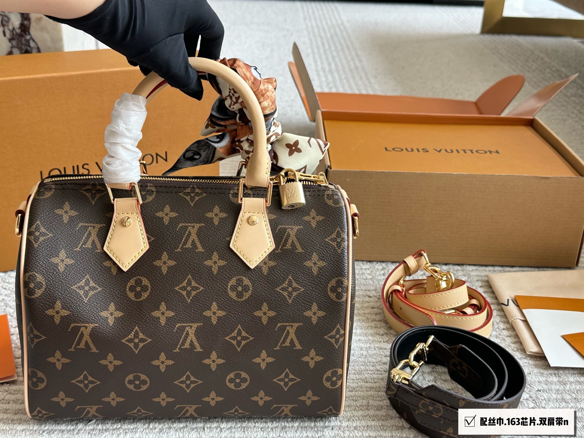 LV speedy25 pillow bag high quality
