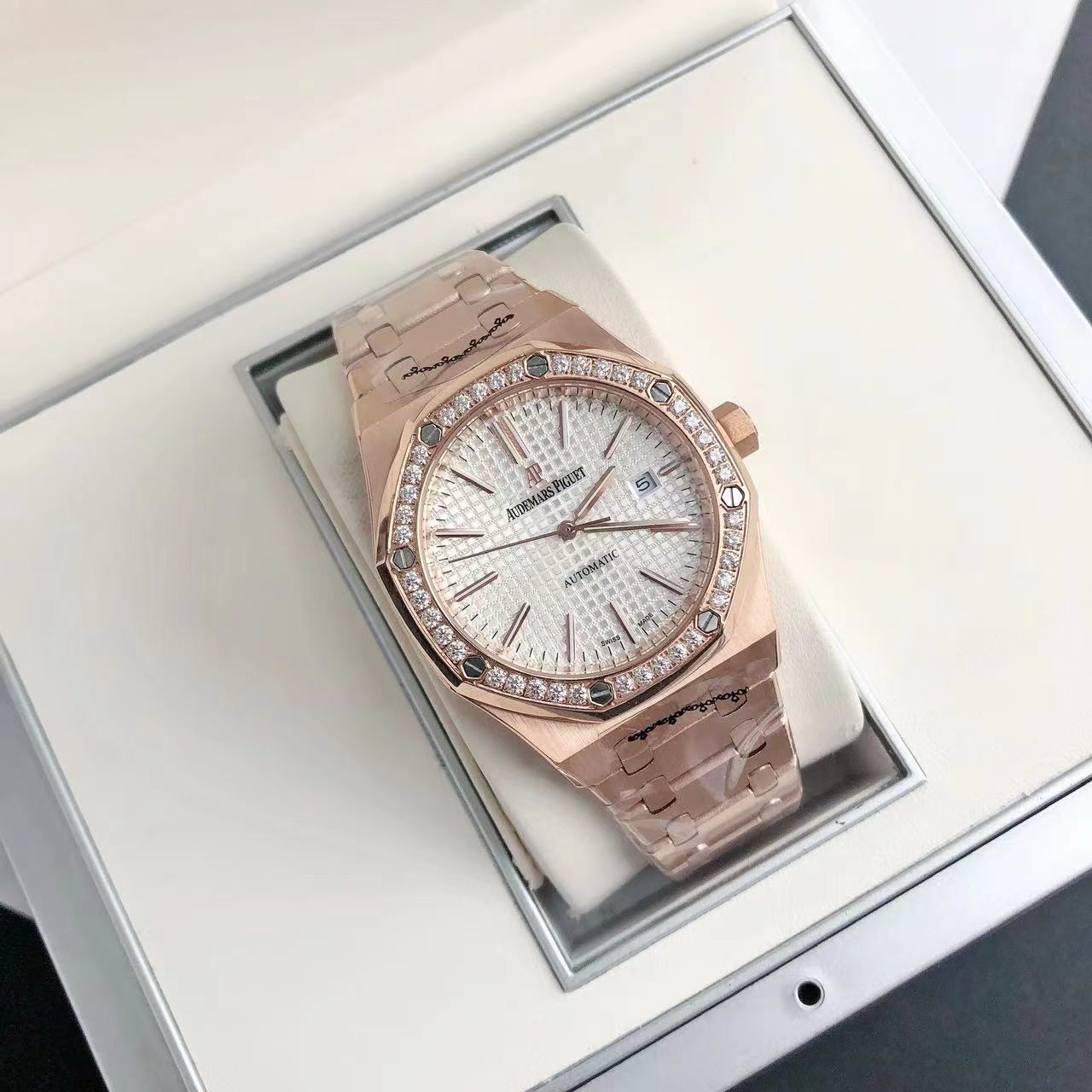 Audemars Piguet 15400 series wristwatch