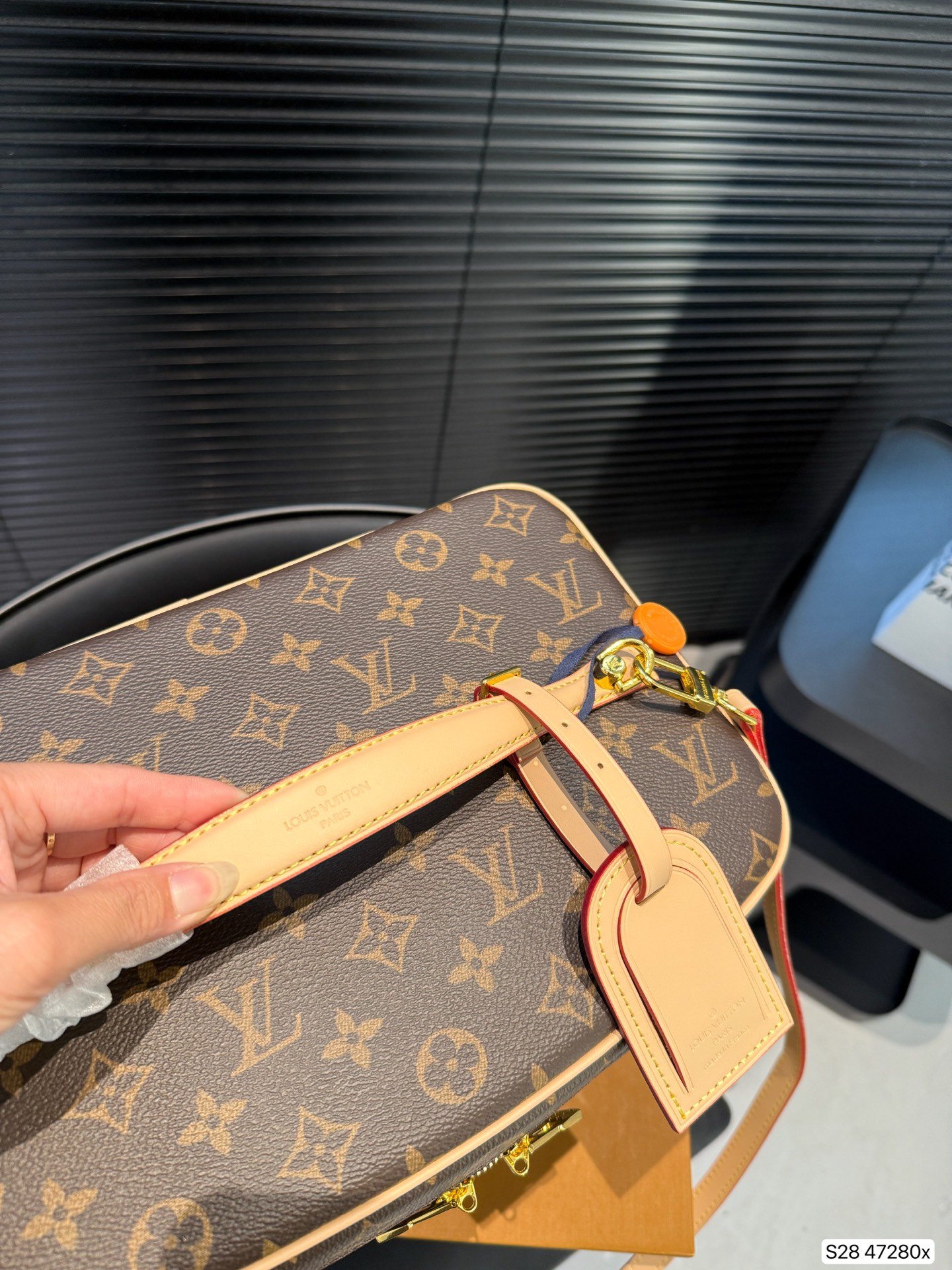 LV fashion cosmetic bag
