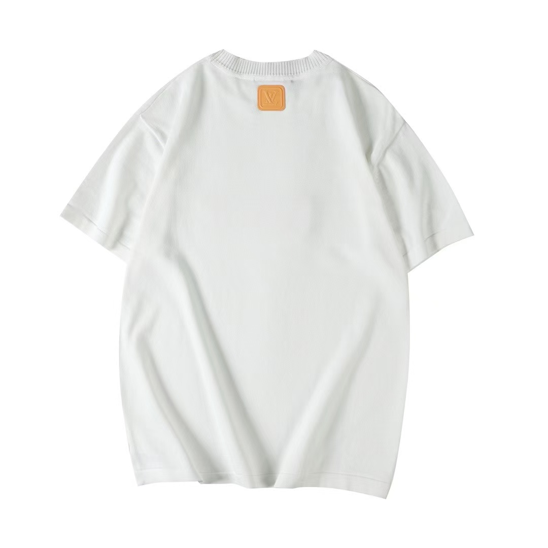 LV embossed leather seal T-shirt