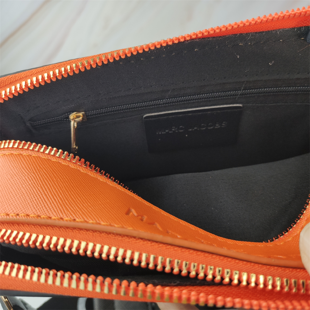 Marc Jacobs Camera Bag 18cm stylish crossbody bag