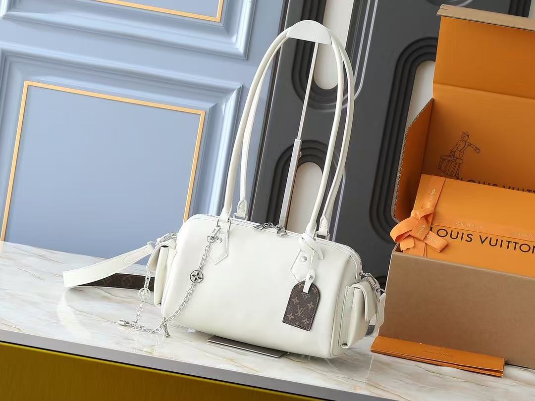 LV speedy cargo bag