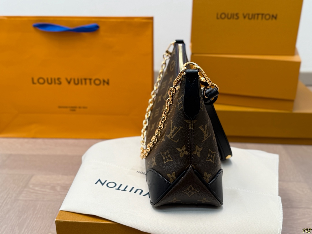LV croissant top version
