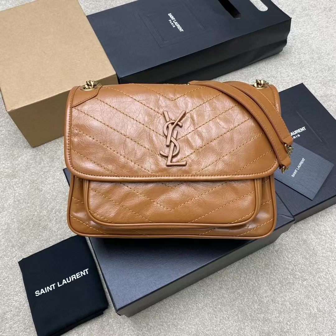 Saint Laurent (YSL)