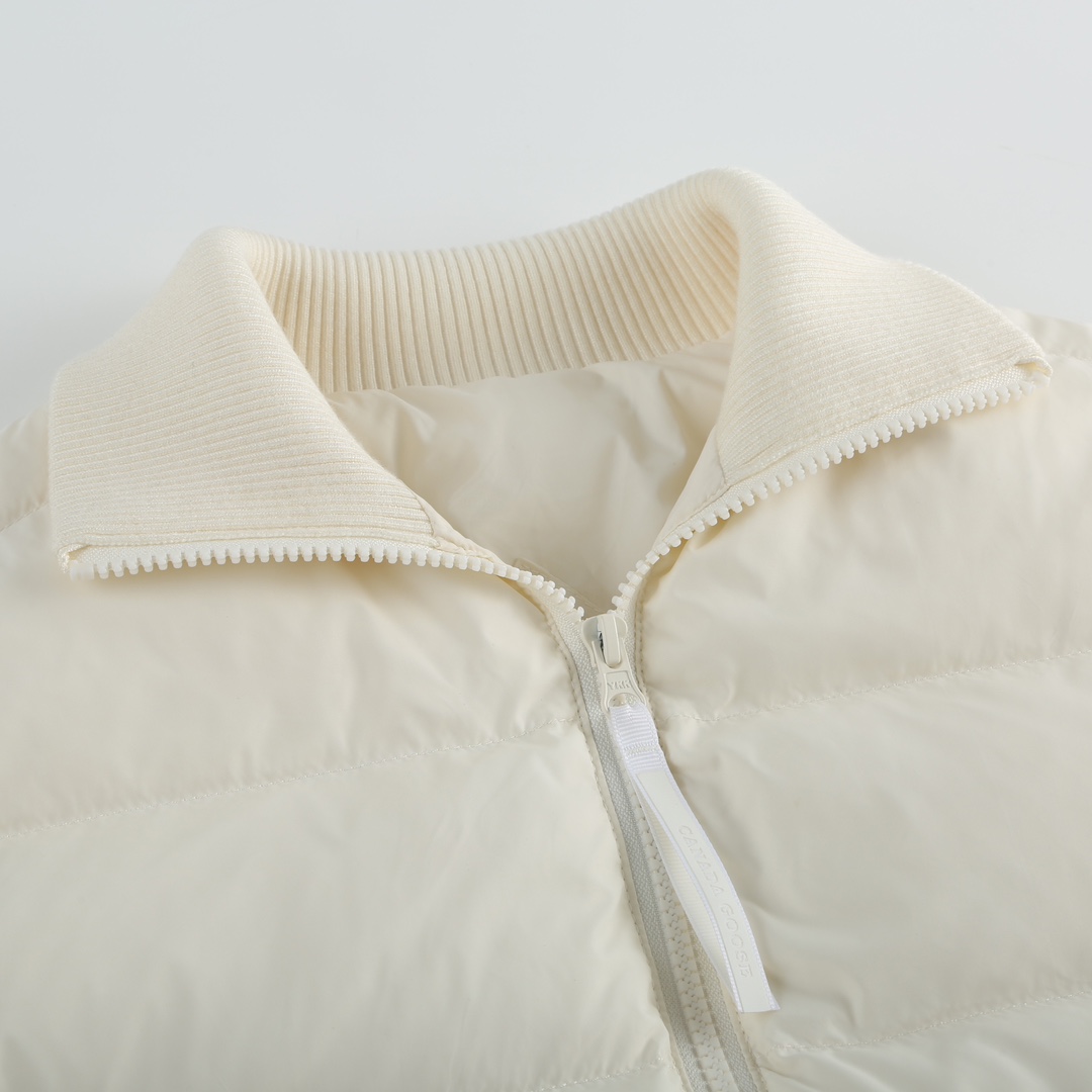 Canada Goose Women's Wide Seamed Knit Jacket