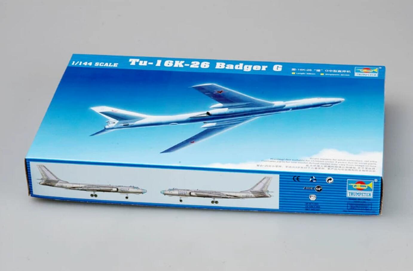 Trumpeter 03907 1/144 Tupolev Tu-16K-26 Badger G