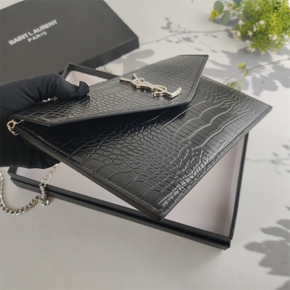 YSL Grain de Poudre Uptown Chain Wallet