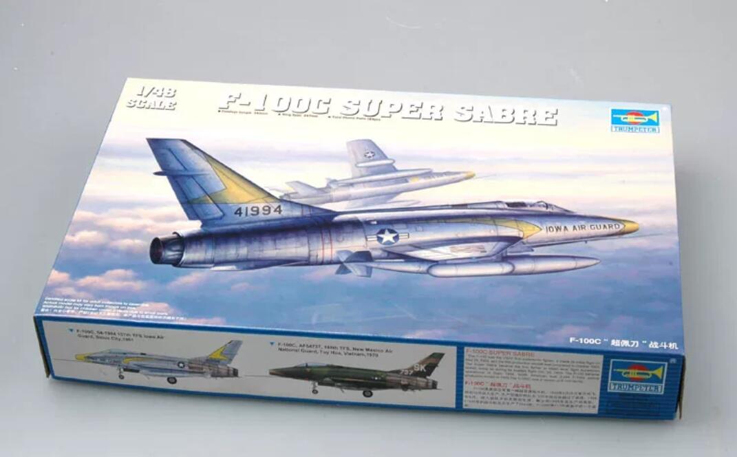 Trumpeter 1/48 02838 F-100C Super Sabre