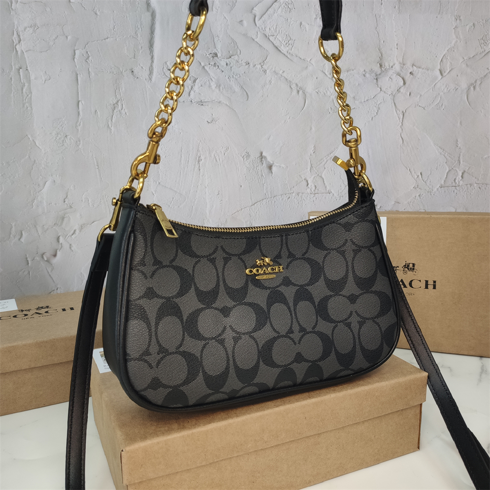 Coach Teri In Signature shoulder bag