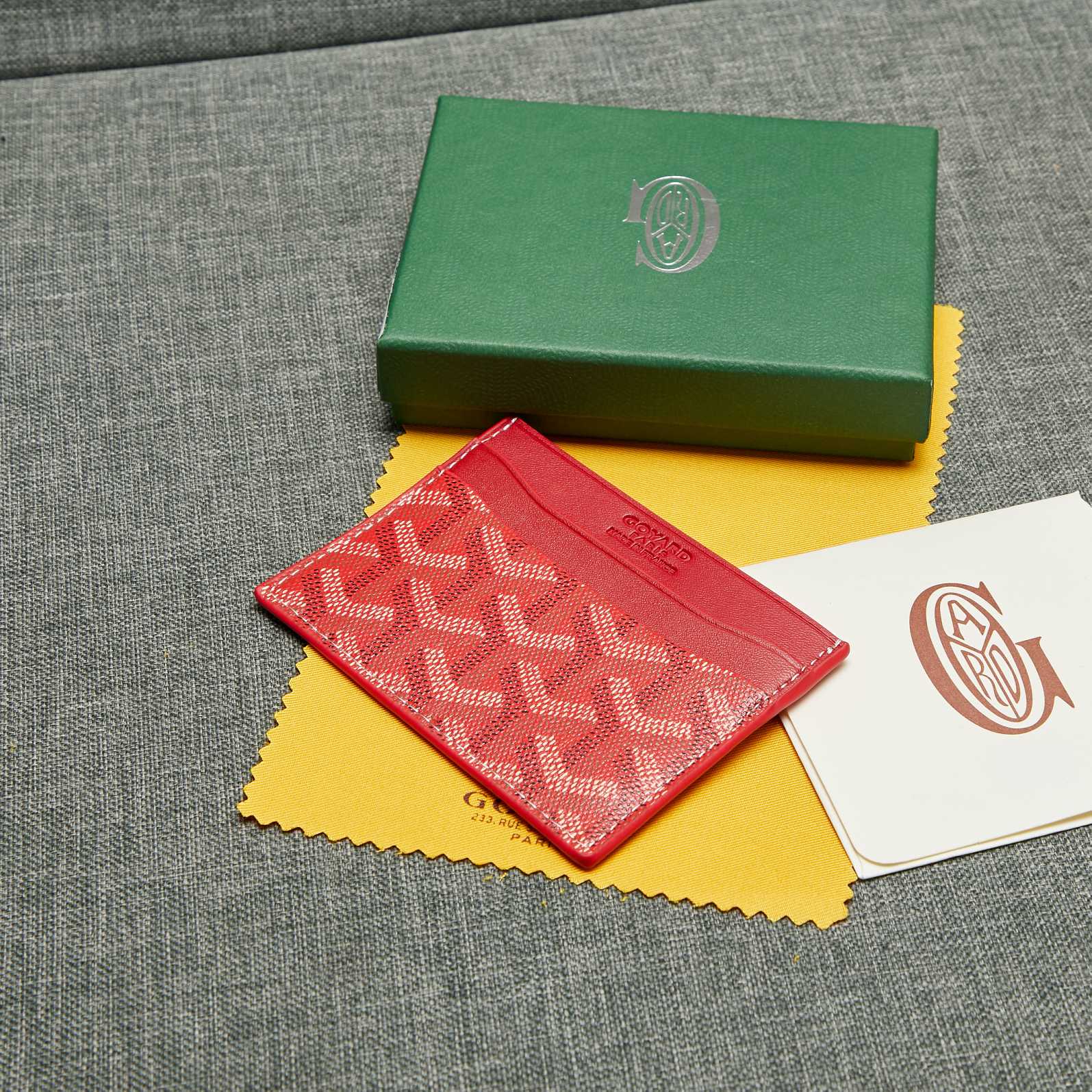Goya fashion purse for both men and women