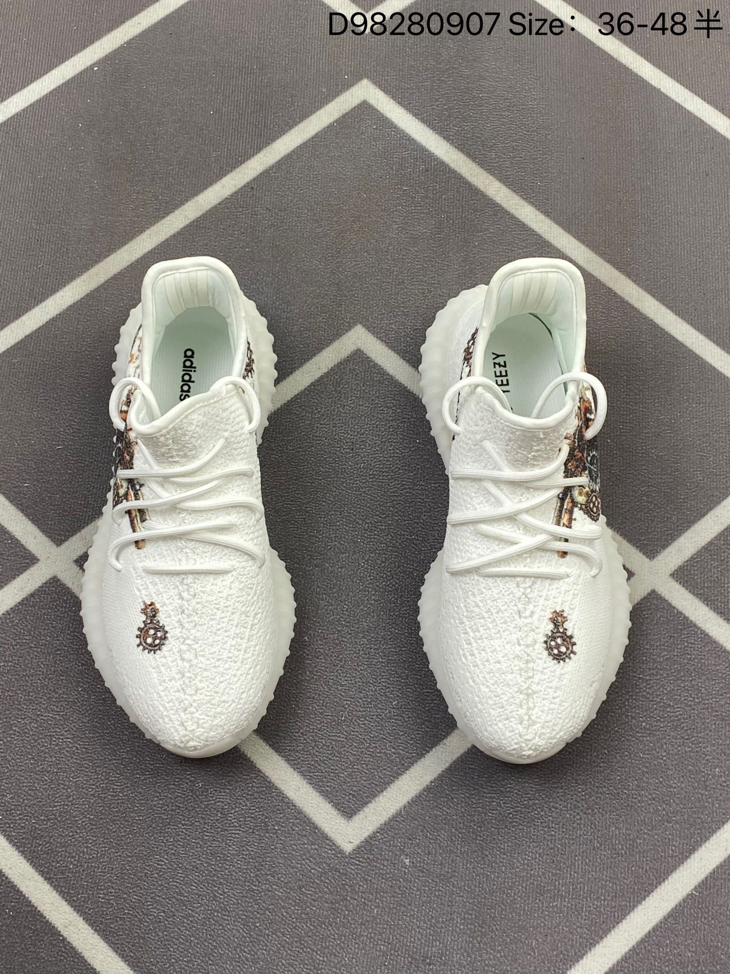 Adidas Yeezy Boost 350 V2