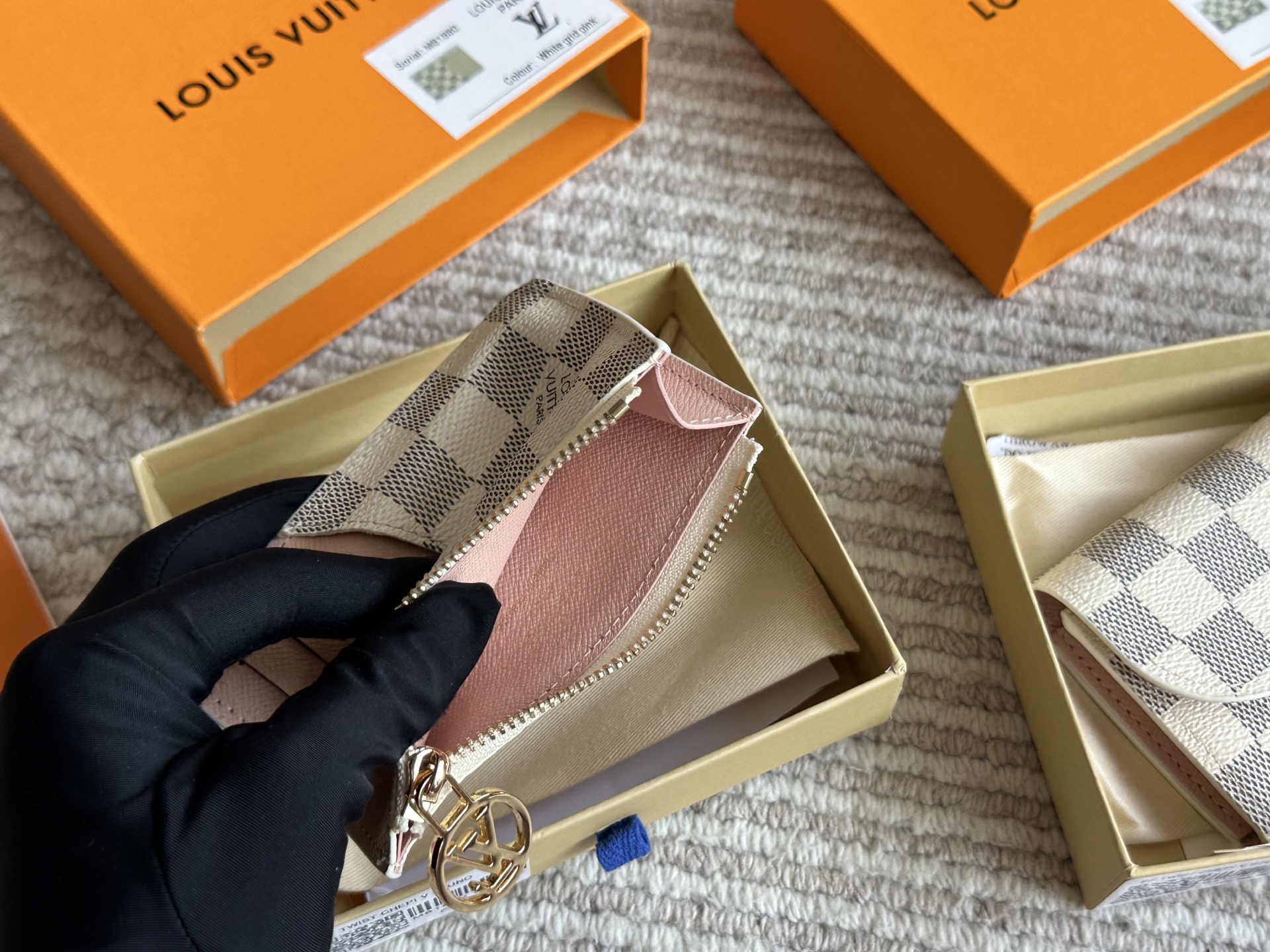 LV white coin purse