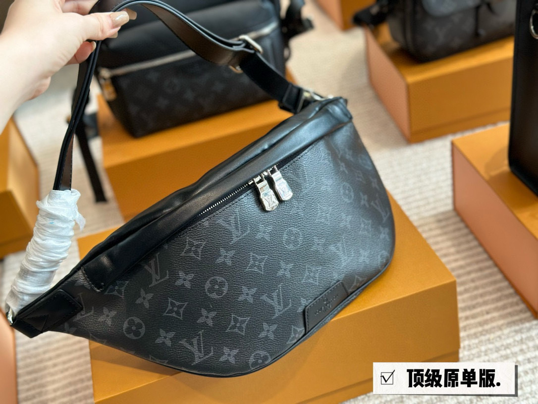 LV Fashion Chest Bag