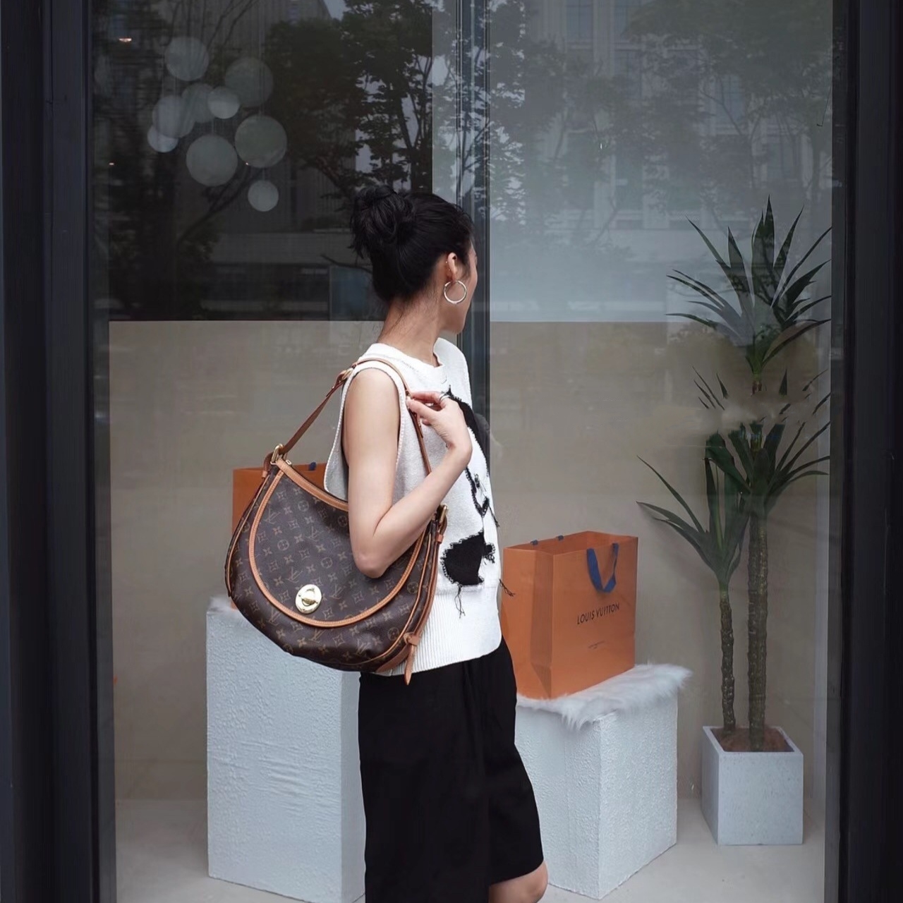 LV Second-hand Bag Underarm Bag Fashion Classic