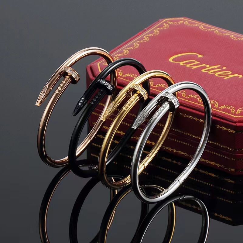 High Quality Cartier Jewellery Necklaces Bracelets Rings