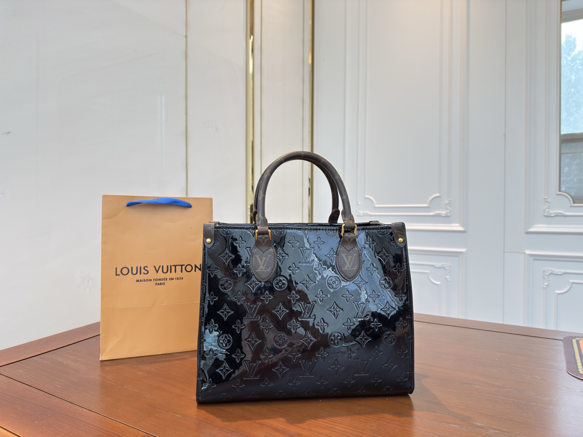 LV Louis Vuitton tote bag