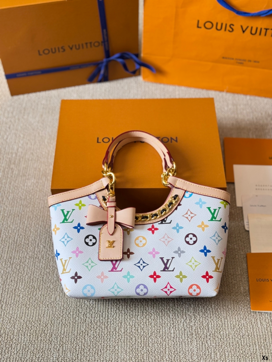 Louis Vuitton armpit crossbody bag high-end large capacity