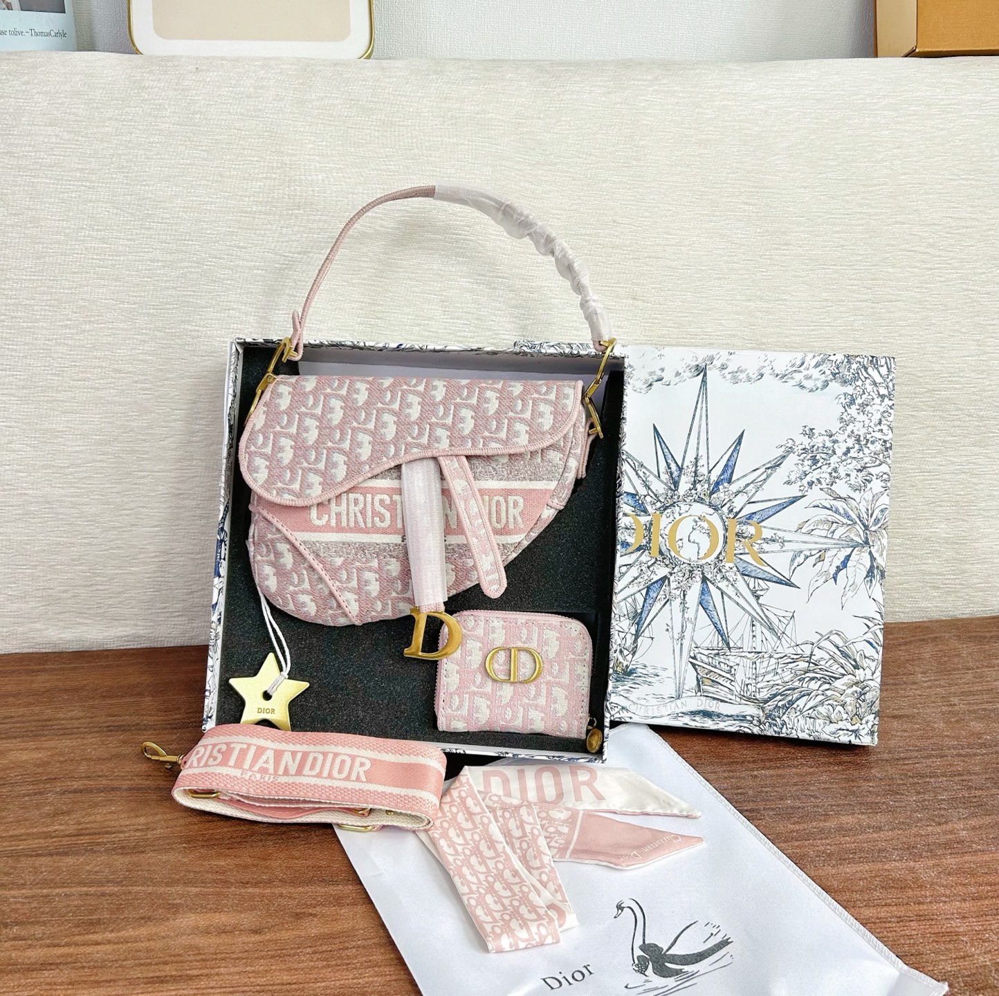 Dior saddle bag
