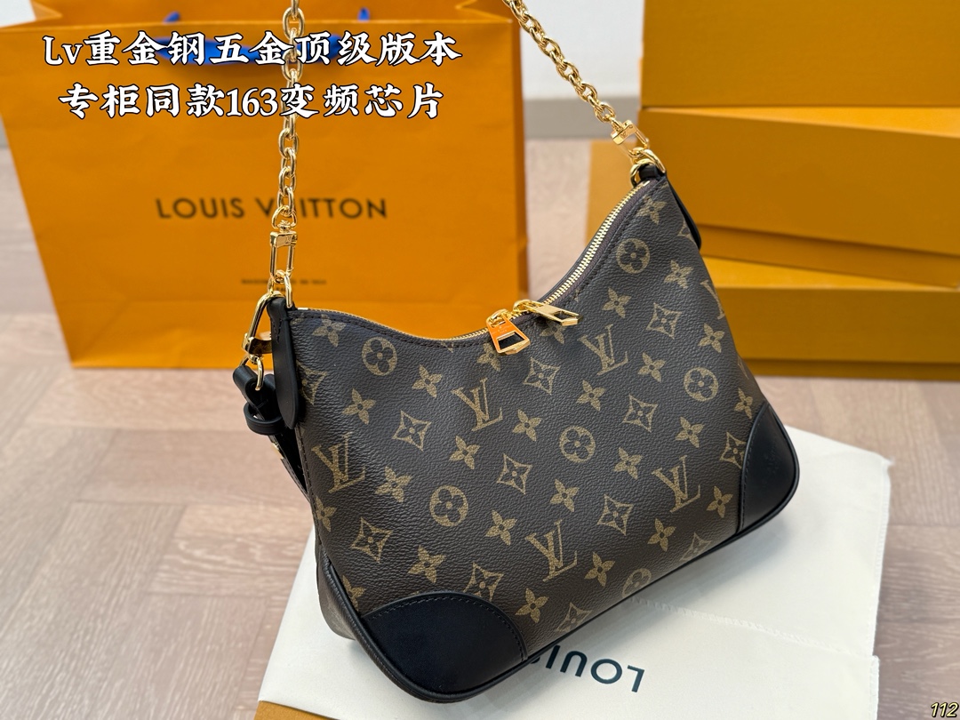 LV croissant top version