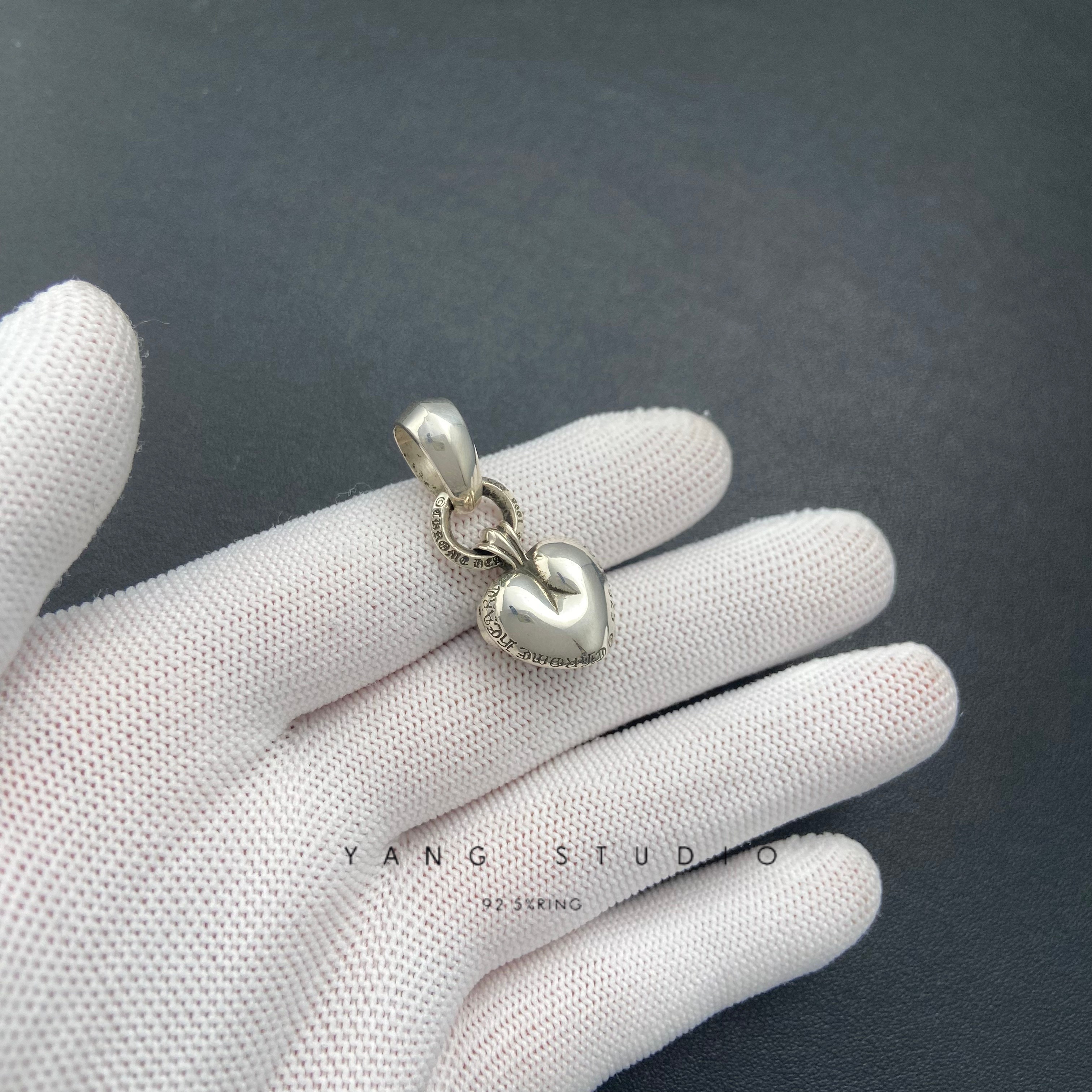 HEART VINE CHARM