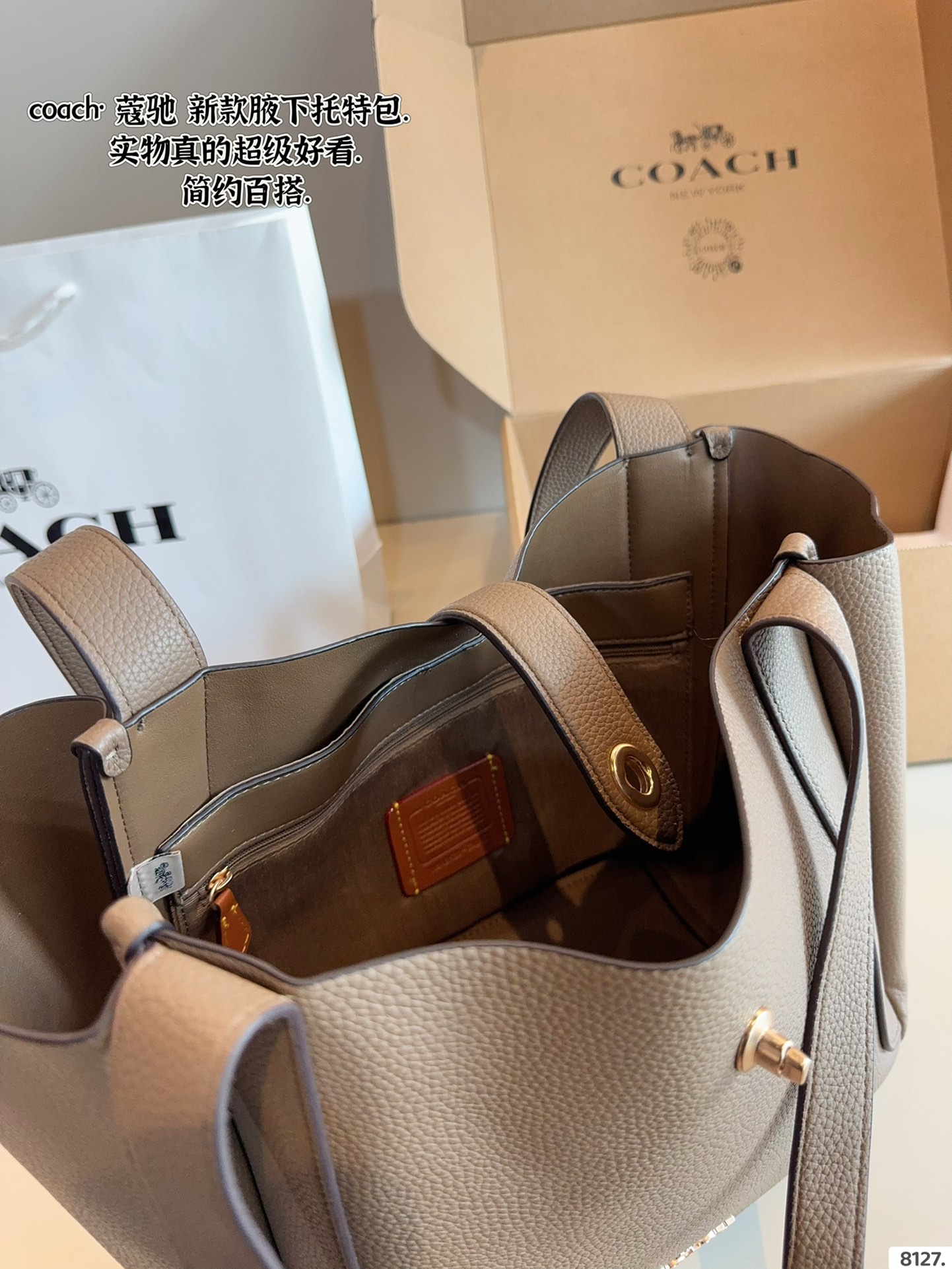 COACH new spring and summer tote bag