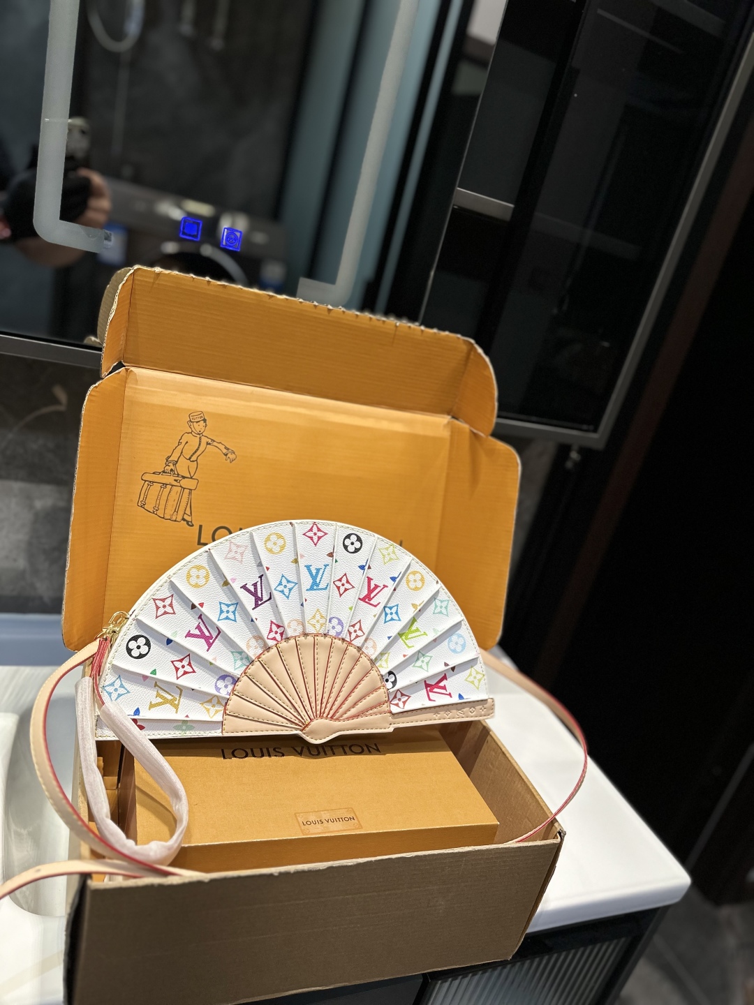 LV Fan handbag