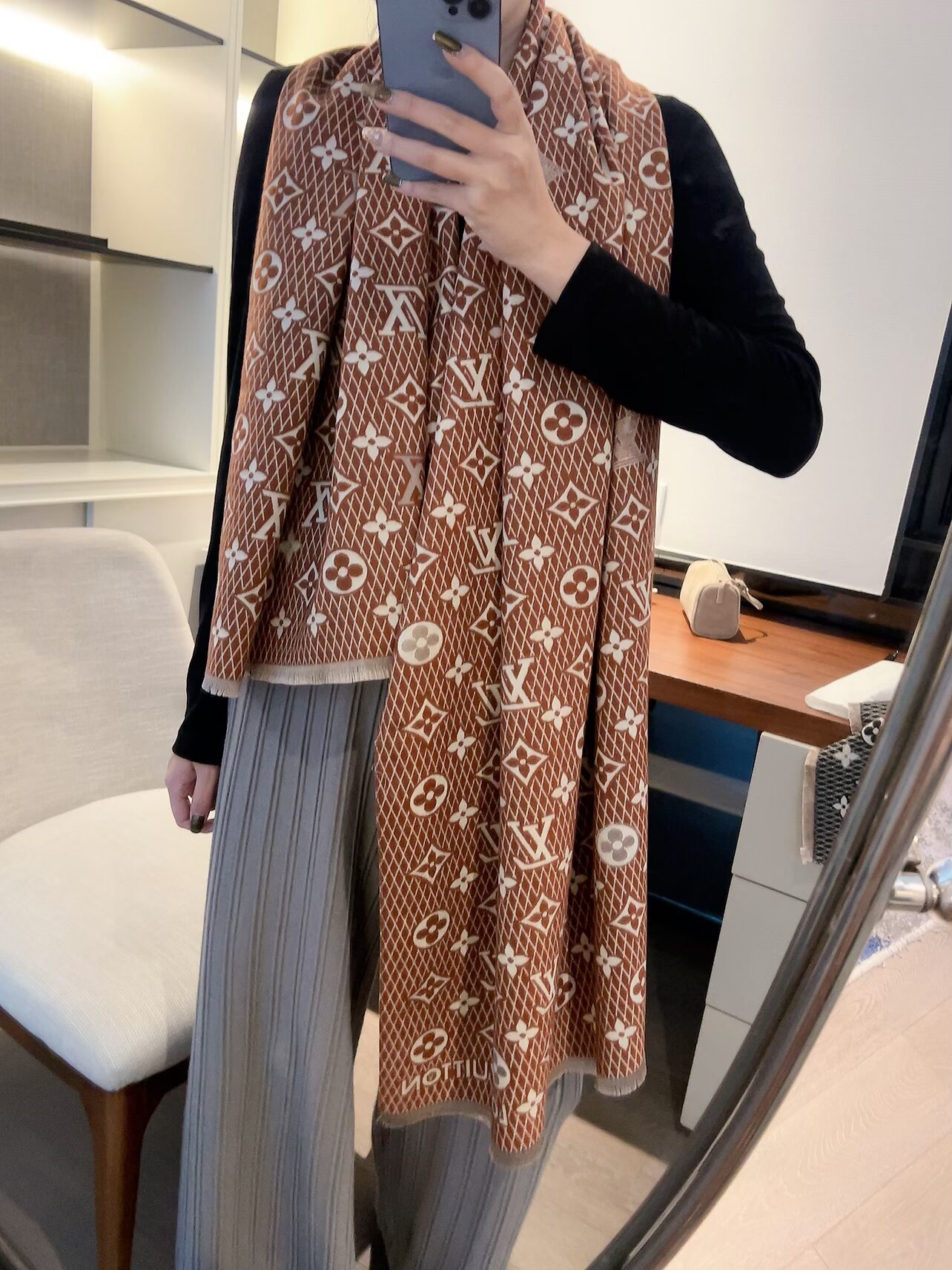 LV fashion scarf