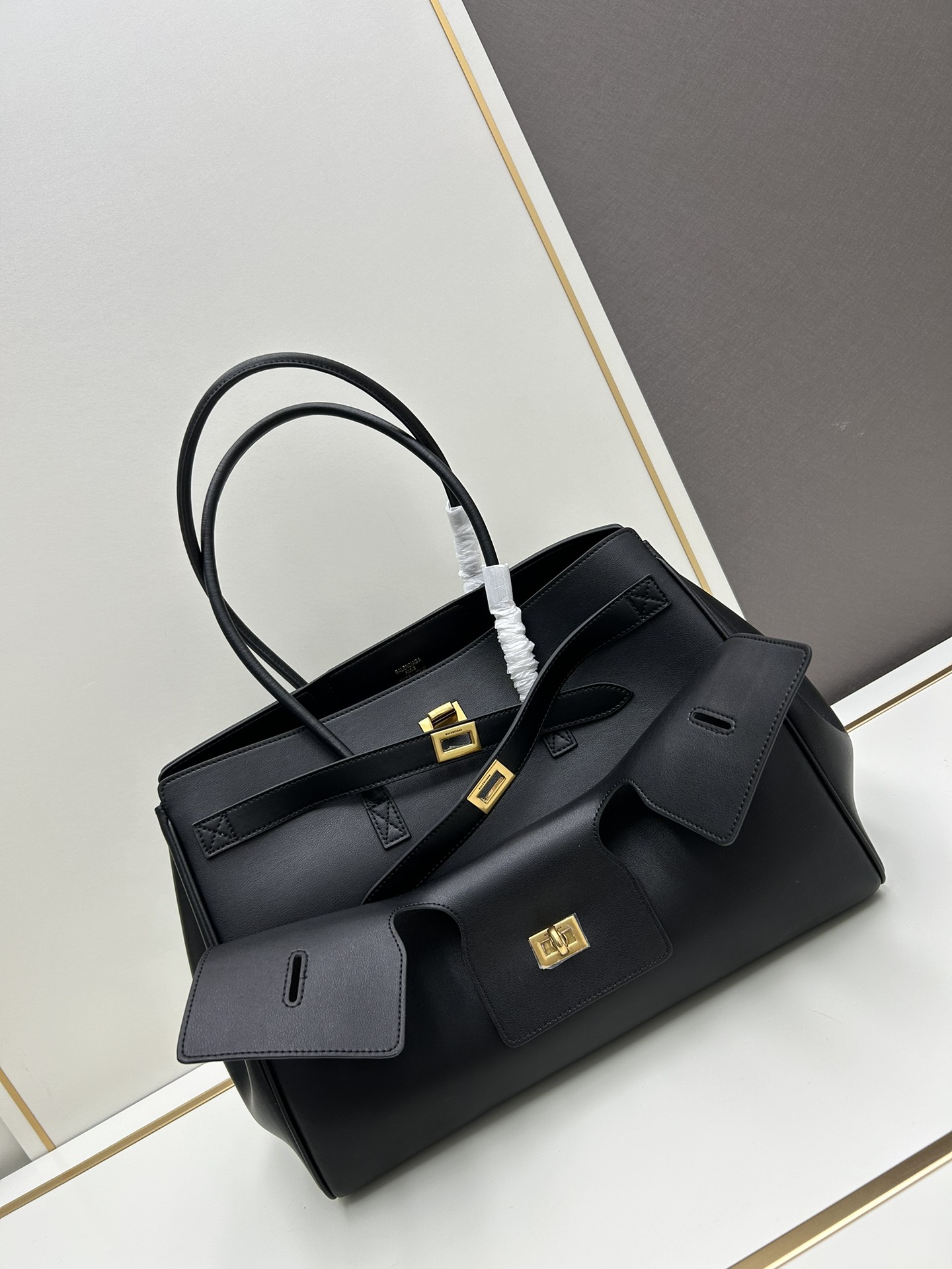 Disigner Balenciaga BelAir handbag