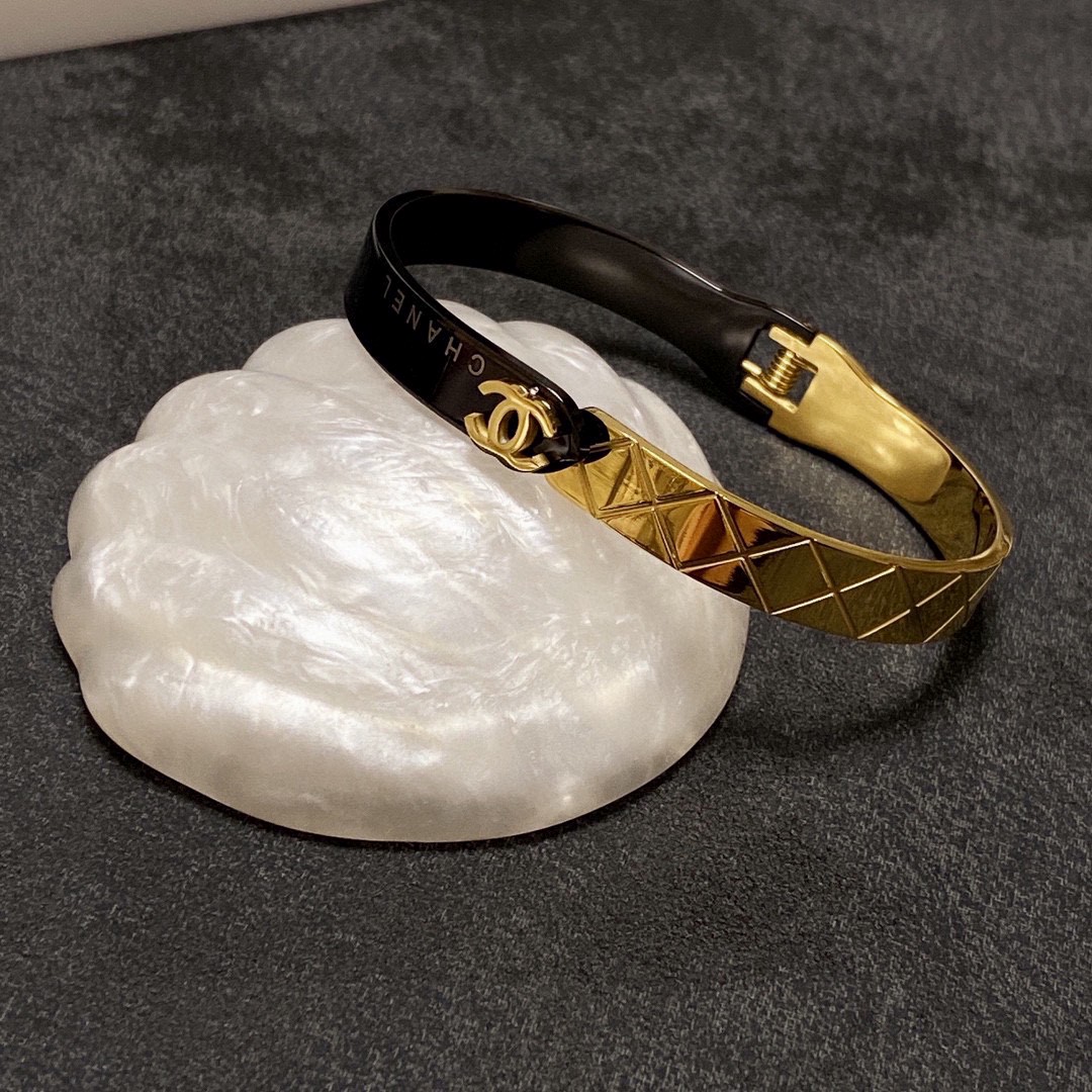 Chanel bracelet