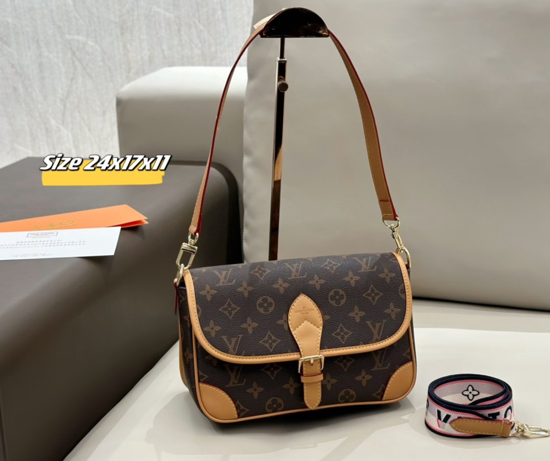 LV Louis Vuitton DIANE handbag Monogram Bag