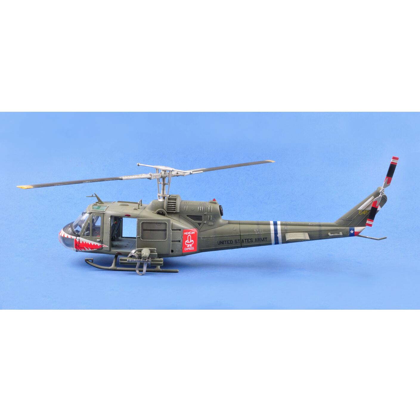 Merit 60028 1/18 US Uh-1b Huey 174th Assault Helicopter Shark Finished Model Kit