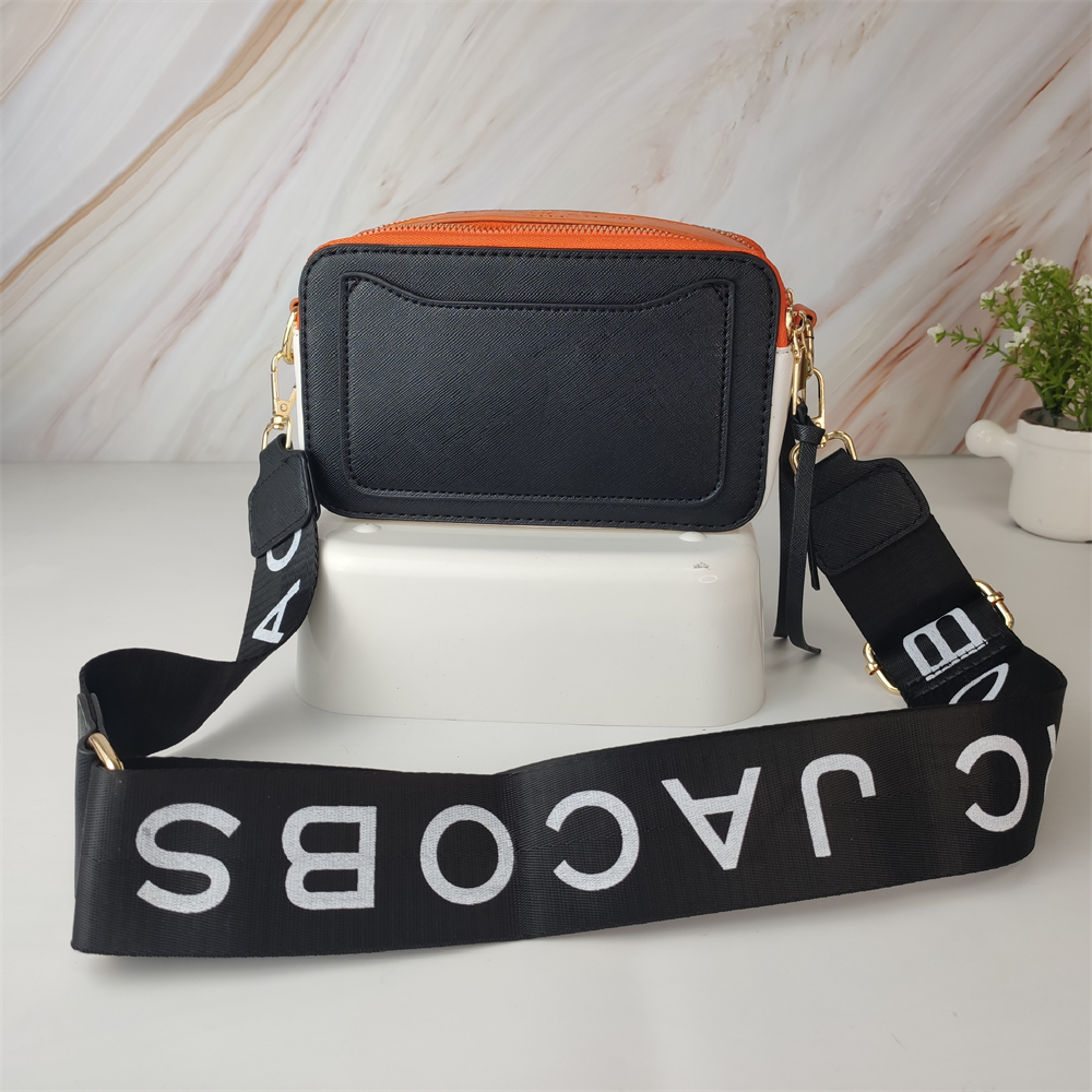 Marc Jacobs Camera Bag 18cm stylish crossbody bag