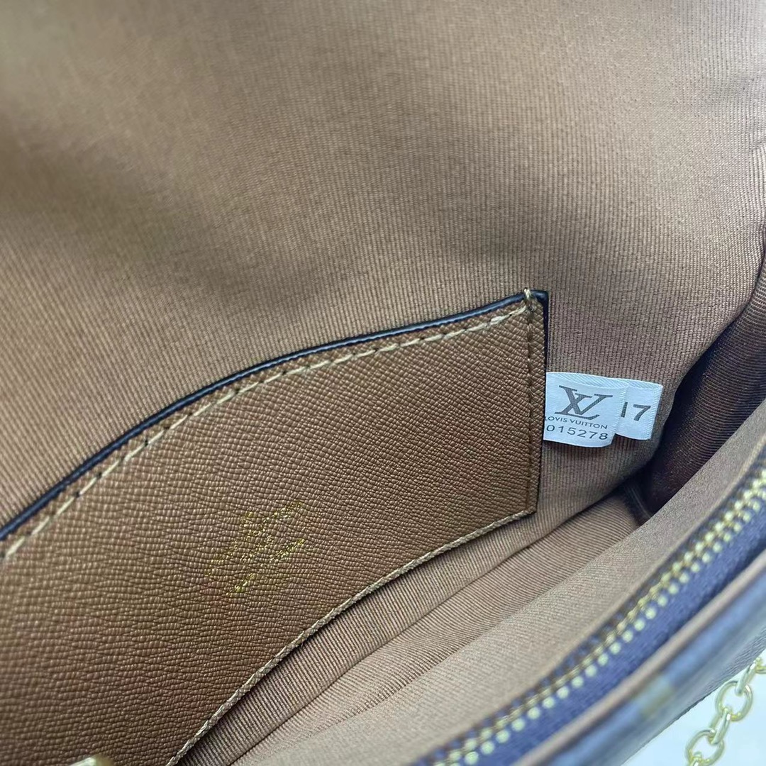 Louis Vuitton Presbyopia Mahjong Handbag New Versatile Chain Shoulder Crossbody Baguette Bag