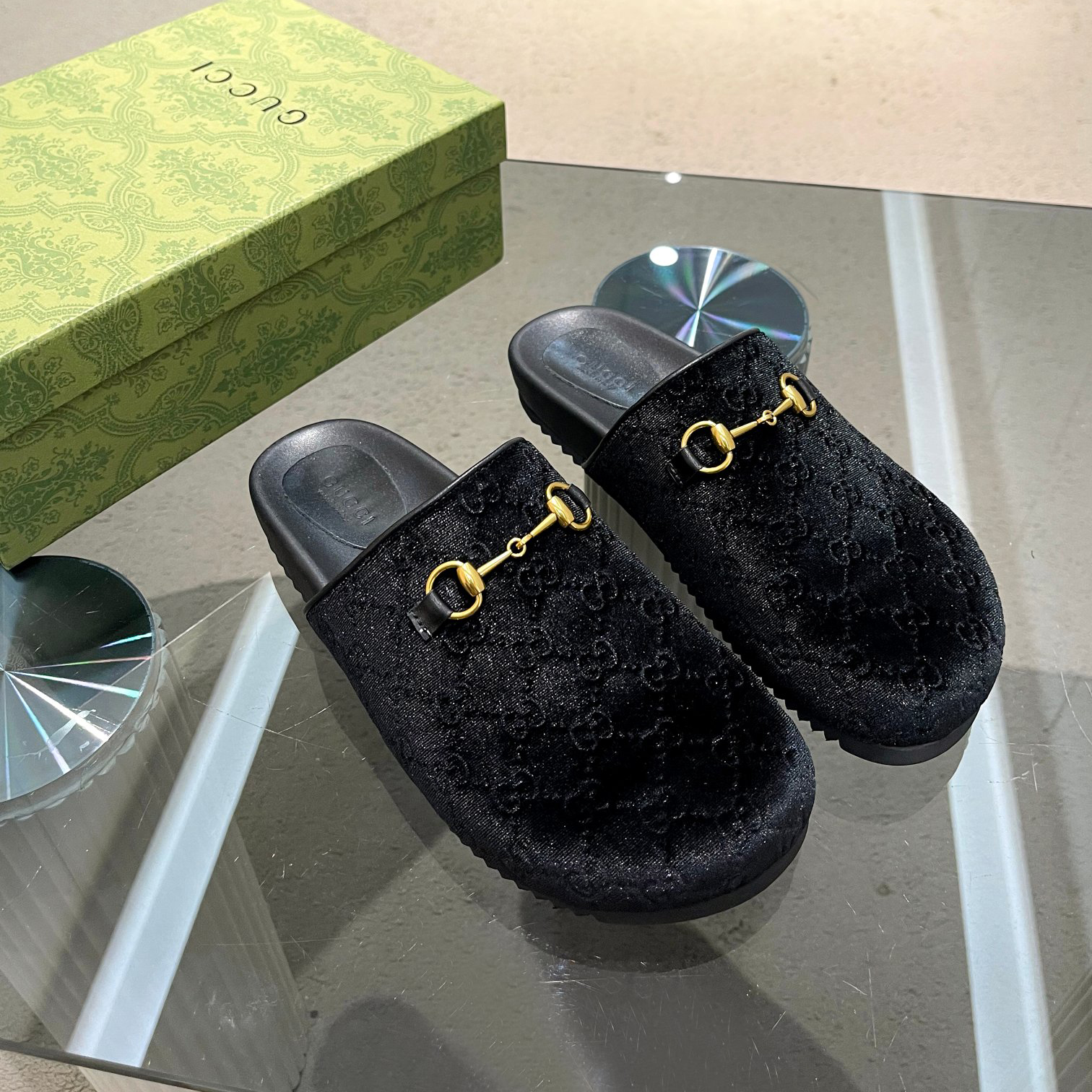 High quality Gucci slippers unisex
